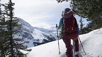 The Lodge at Bow Lake