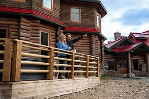 The Lodge at Bow Lake