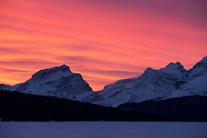 The Lodge at Bow Lake
