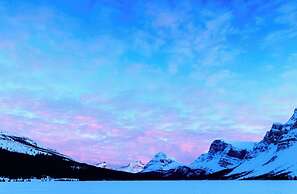 The Lodge at Bow Lake