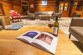 The Lodge at Bow Lake