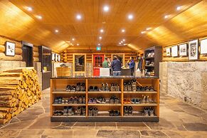 The Lodge at Bow Lake