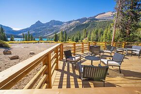 The Lodge at Bow Lake
