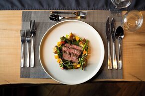 The Lodge at Bow Lake