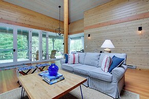 Serene Washington Island Getaway w/ Private Beach!