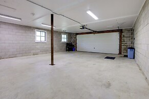 Serene Washington Island Getaway w/ Private Beach!