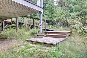 Serene Washington Island Getaway w/ Private Beach!