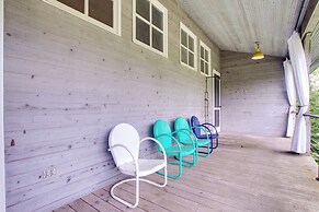 Serene Washington Island Getaway w/ Private Beach!