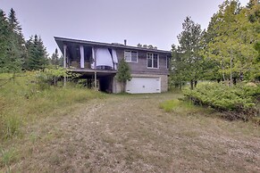 Serene Washington Island Getaway w/ Private Beach!