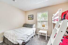 Davenport Retreat w/ Resort Perks, 9 Mi to Disney!