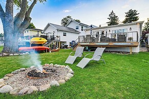 Lakefront Jackson Retreat w/ Boat Dock & Fire Pit!