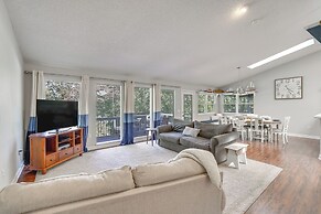 Garfield Vacation Rental w/ Beaver Lake Access!