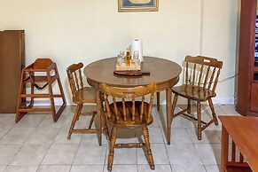 Walk to University of South Alabama: Mobile Apt