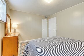 Walkable Mobile Apartment w/ Fenced-in Yard