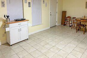 Walkable Mobile Apartment w/ Fenced-in Yard