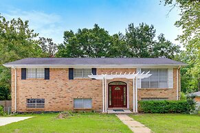 Walk to University of South Alabama: Mobile Apt