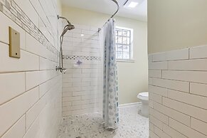 Walkable Mobile Apartment w/ Fenced-in Yard