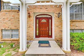 Walk to University of South Alabama: Mobile Apt