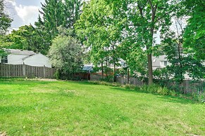 3 Mi to Dtwn Syracuse: Home w/ Fenced Yard!