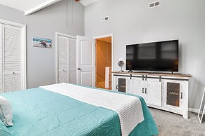 Chic Murrells Inlet Getaway ~ 2 Mi to Marsh Walk!
