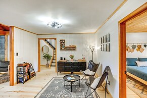 Stylish Catskills Retreat: Year-round Adventure!