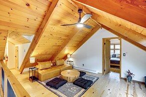 Stylish Catskills Retreat: Year-round Adventure!