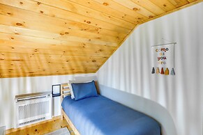 Stylish Catskills Retreat: Year-round Adventure!