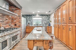 Lutz Home w/ Game Room: 7 Mi to Adventure Island!