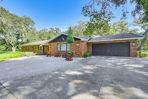 Lutz Home w/ Game Room: 7 Mi to Adventure Island!