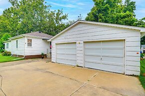 Ottawa Home w/ Porch, Near Starved Rock State Park