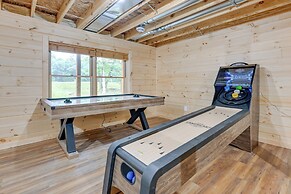 Adams Cabin w/ Game Room & Fire Pit