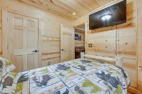 Adams Cabin w/ Game Room & Fire Pit