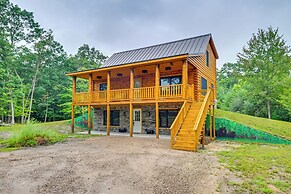Adams Cabin w/ Game Room & Fire Pit