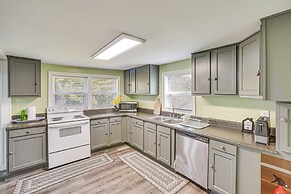 Lake Guntersville Home: 1 Mi to Boat Ramp!