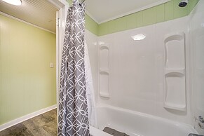 Lake Guntersville Home: 1 Mi to Boat Ramp!