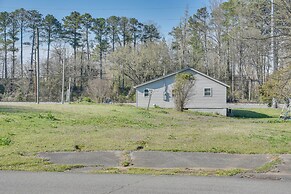 Lake Guntersville Home: 1 Mi to Boat Ramp!