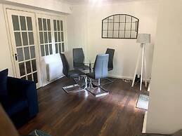 Melville Road Apartment - Birmingham City Centre