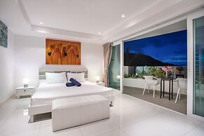 Kata Ocean View 2BR Apartment O910