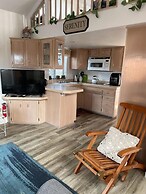 Oceanview Cabin 28 w Jacuzzi Terrific Views