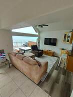 Ocean Front Cabin 16 Jacuzzi Incredible Views