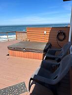 Ocean Front Cabin 16 Jacuzzi Incredible Views