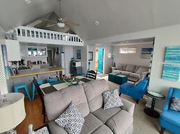 Oceanfront Cabin 6 w Jacuzzi Awe-inspiring View