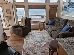 Ocean Front Cabin 15 Jacuzzi Sensational Views