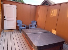 Oceanview Cabin 22 w Jacuzzi Wonderful View