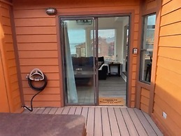 Oceanview Cabin 22 w Jacuzzi Wonderful View