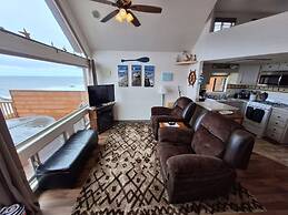 Ocean Front Cabin 14 w Jacuzzi Gorgeous Views