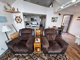 Ocean Front Cabin 14 w Jacuzzi Gorgeous Views