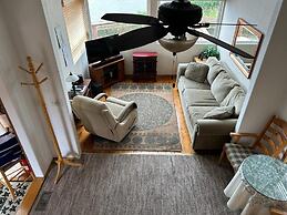Oceanfront Cabin 3 w Jacuzzi Impressive Views