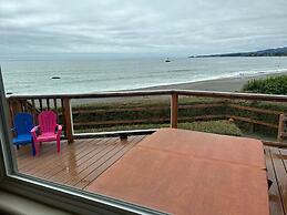 Oceanfront Cabin 3 w Jacuzzi Impressive Views