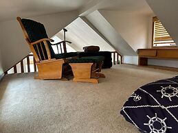 Oceanfront Cabin 3 w Jacuzzi Impressive Views